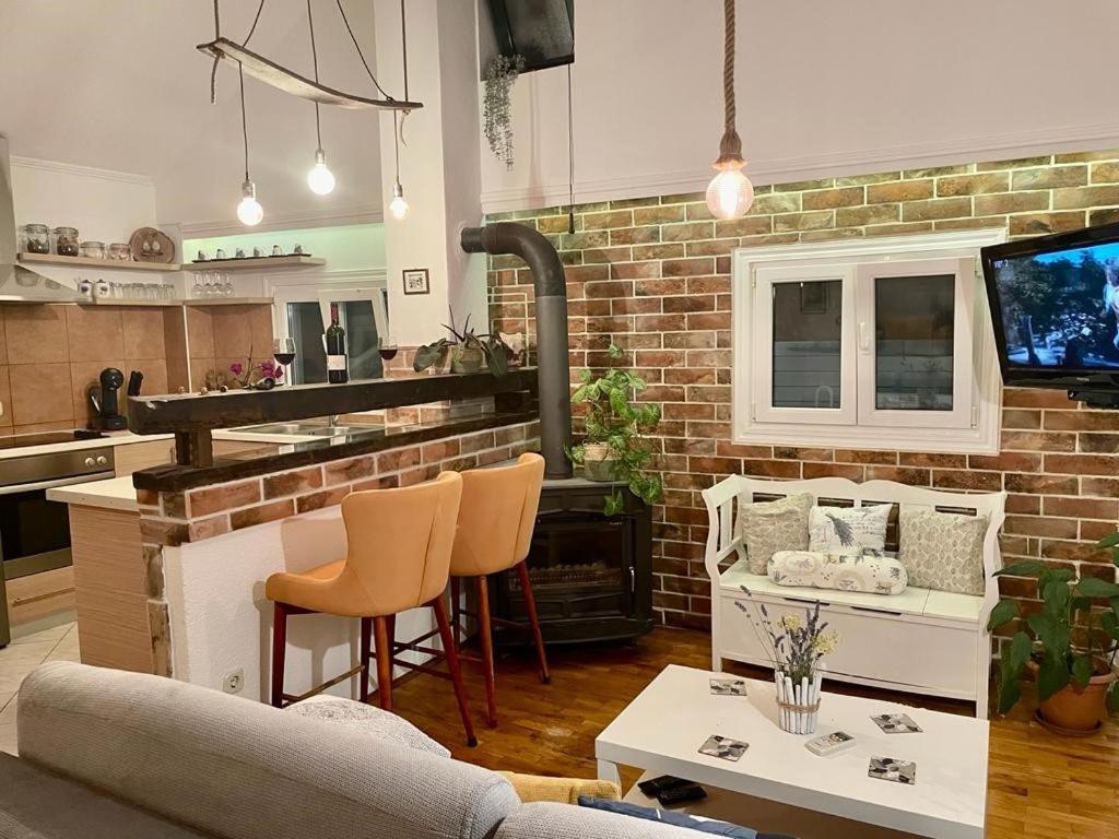 Vacation House Lavanda New! Heated Pool Zadvarje Bagian luar foto