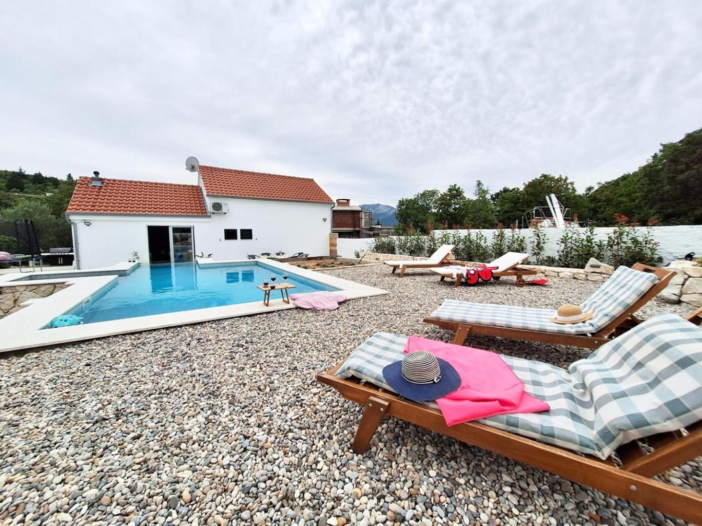 Vacation House Lavanda New! Heated Pool Zadvarje Bagian luar foto